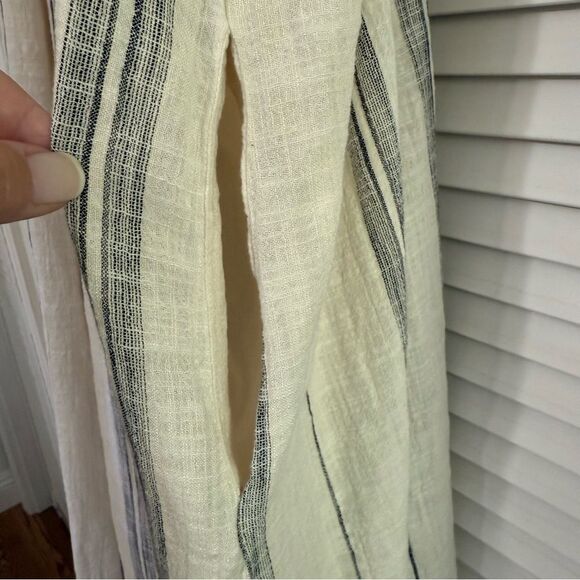 Abercrombie & Fitch Ivory & Black Wide-Flowy Crinkle Cotton Dress - Picture 3 of 10